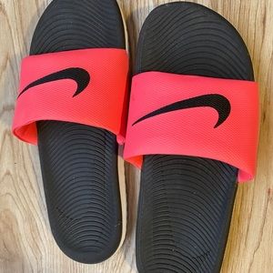 Nike Women’s Slides